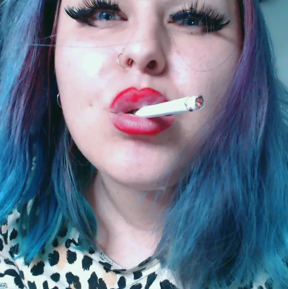 Amira, 35
