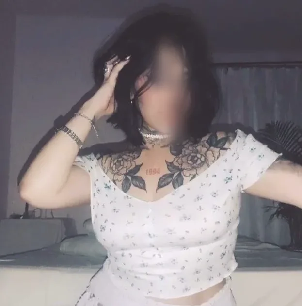 Carina, 28