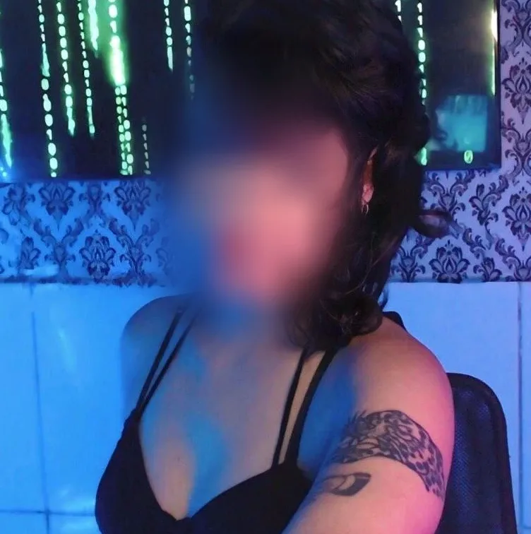 Charlotte, 23