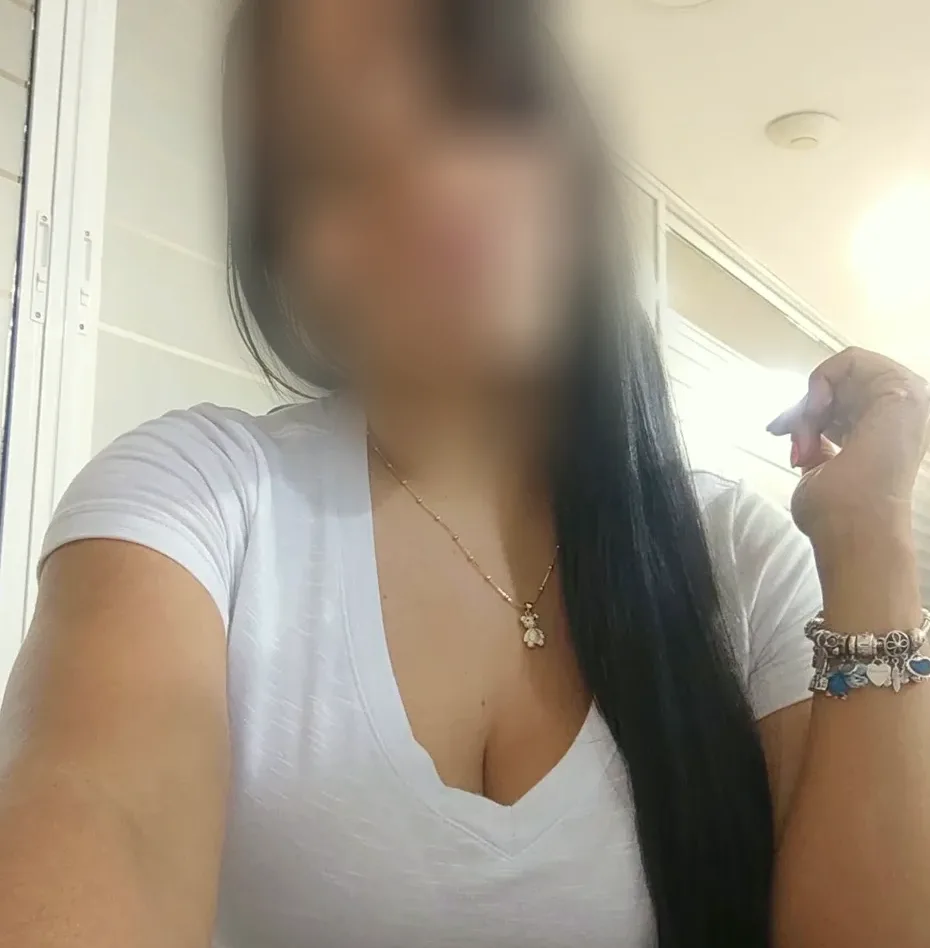 Ellinor, 35