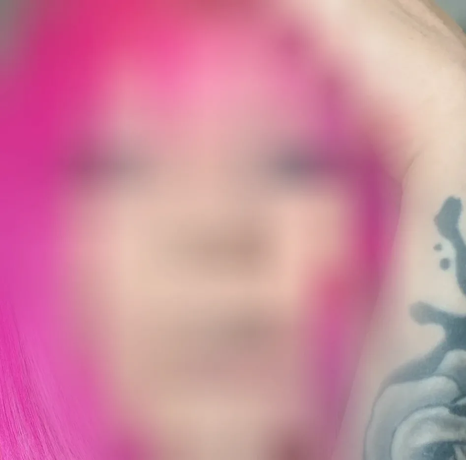 Lejla, 32