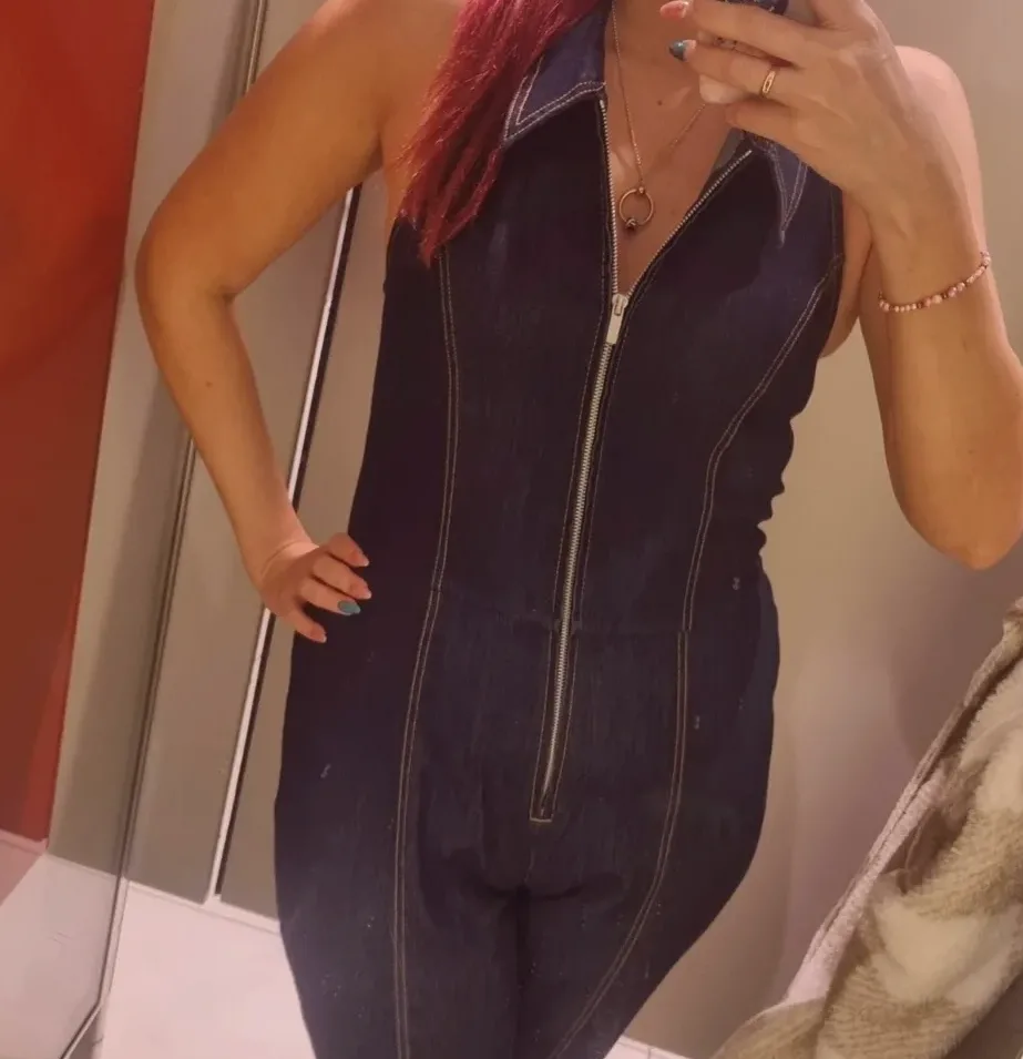 Lejla, 38