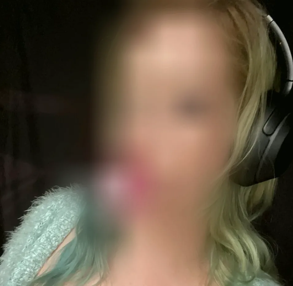 Linda, 35